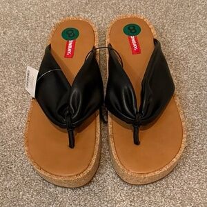 NWT Union Bay Bridget women’s size 8 wedge sandals